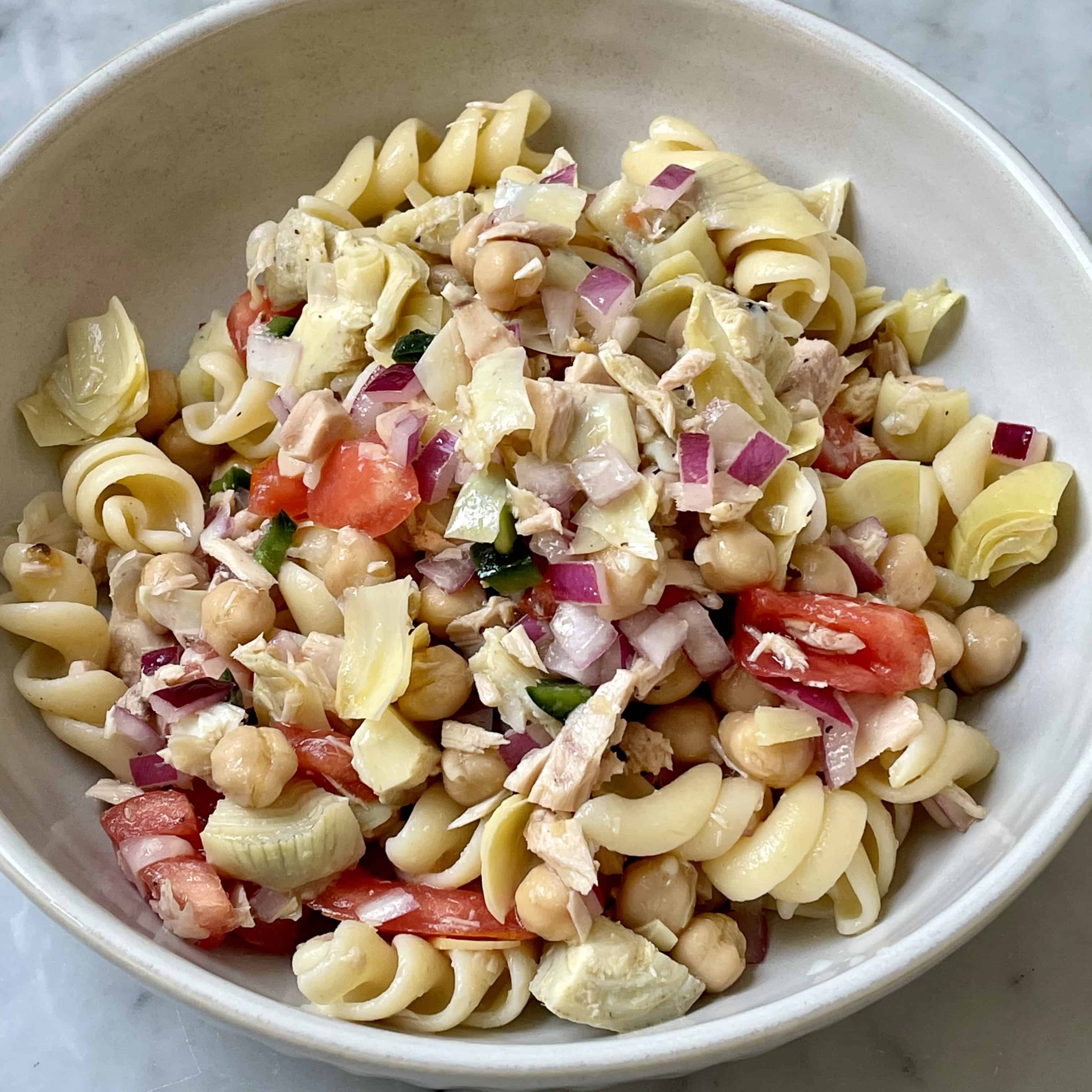 Tuna pasta salad featured image